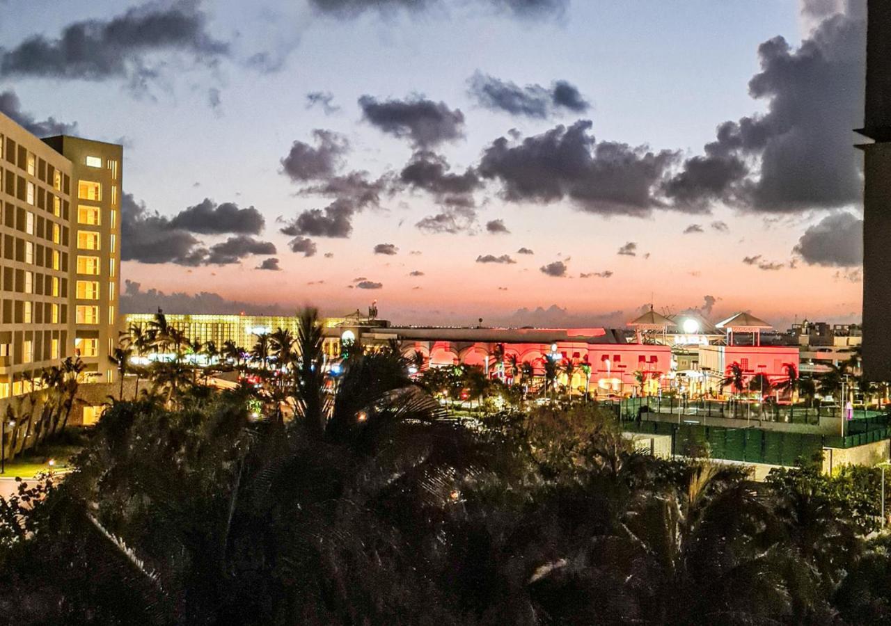 Xcanan Loft On Park Royal, The Best Area In Cancun Right On The Beach Luaran gambar